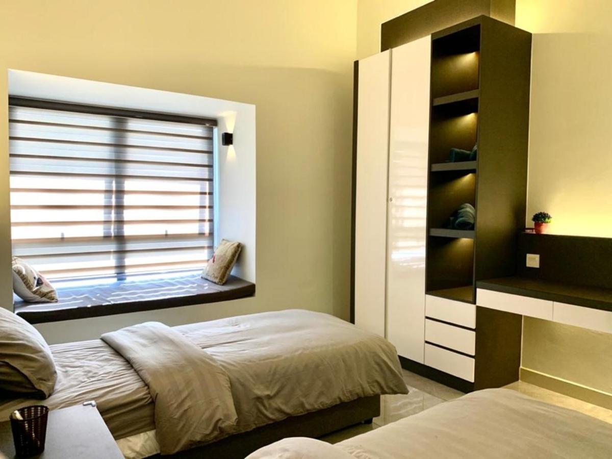 Imperio,res - Seaview -- Private -- 5-7pax Apartemen *