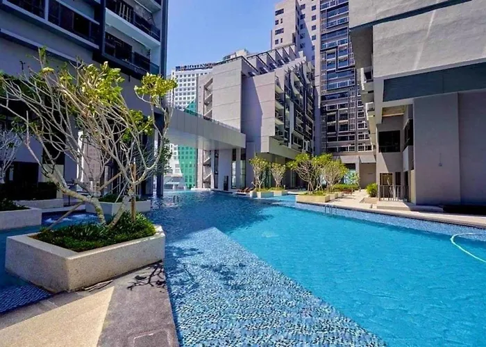 Imperio,Res - Seaview -- Private Room -- 5-7Pax