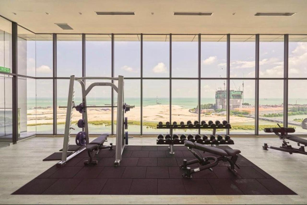 Imperio,res - Seaview -- Private -- 5-7pax Apartment